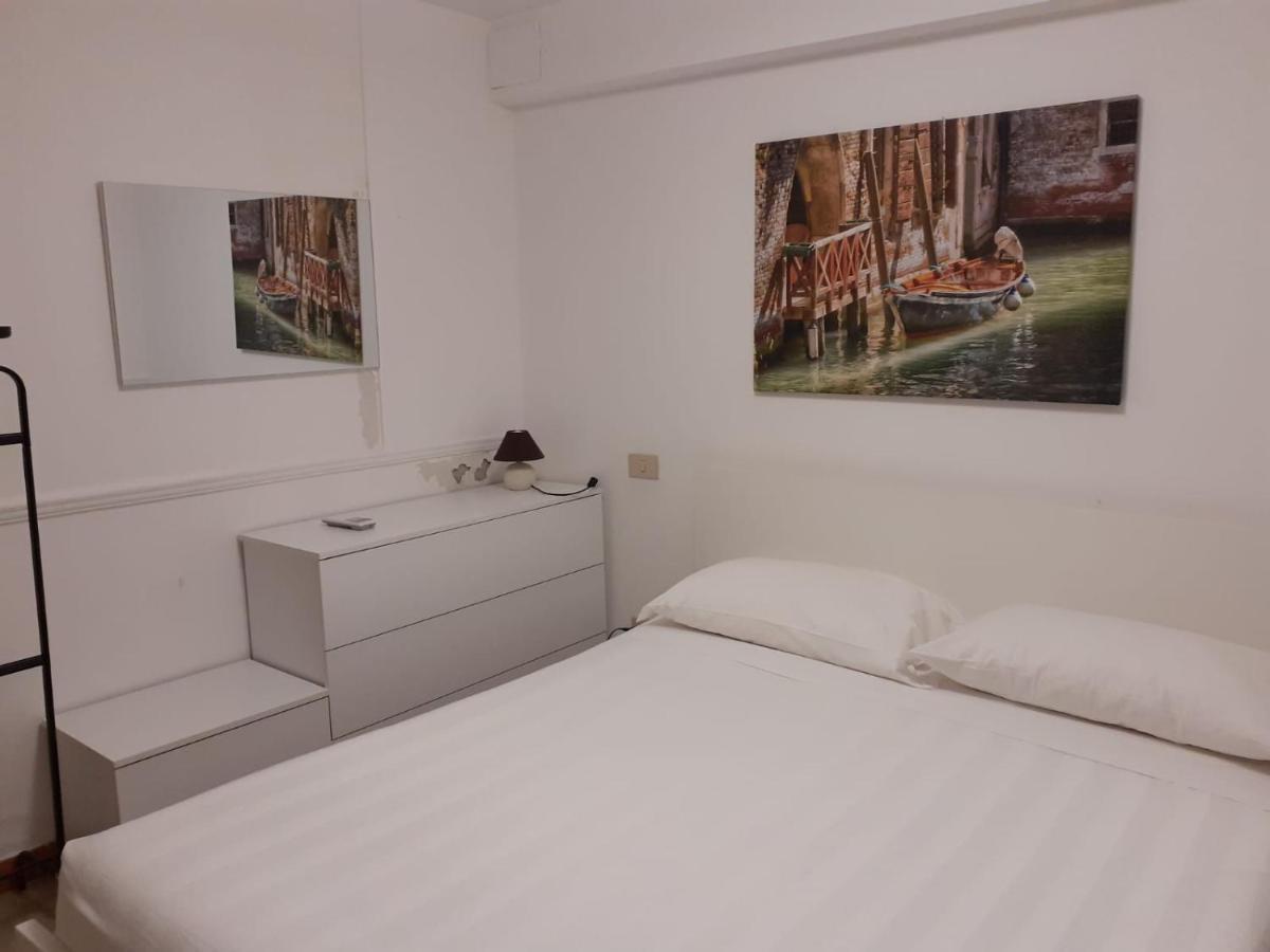 Castello Ground Floor Apartment Венеция Екстериор снимка
