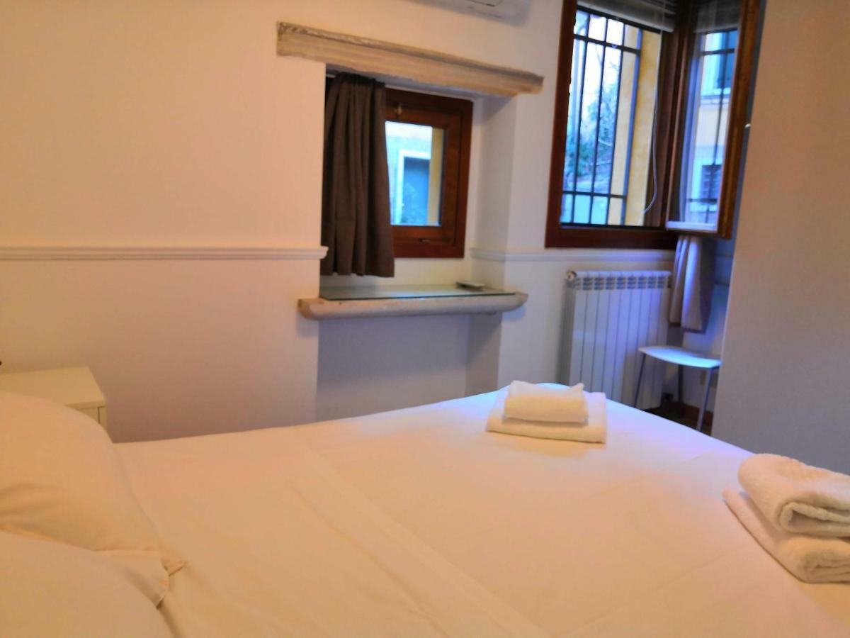 Castello Ground Floor Apartment Венеция Екстериор снимка